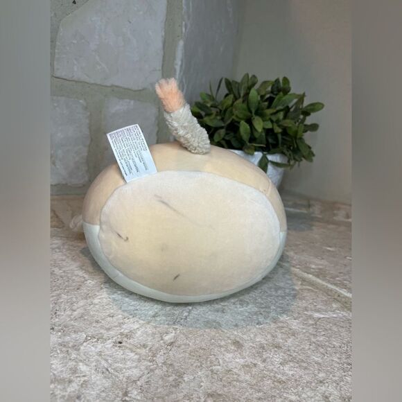 Squishmallows 8 inch Tai the Sugar Glider with Bunny Ears - Picture 4 of 6